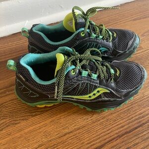 Saucony Women's Excursion TR9 Running Shoes Sneakers Sz 8 Trail Hiking Walking